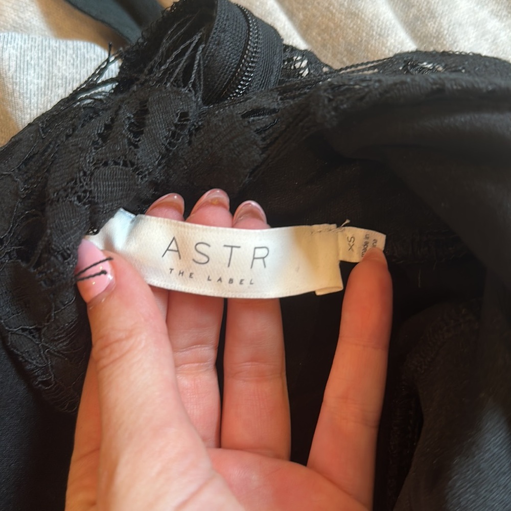 Astr The Label Bodycon dress: peeking lace - Picture 5 of 5